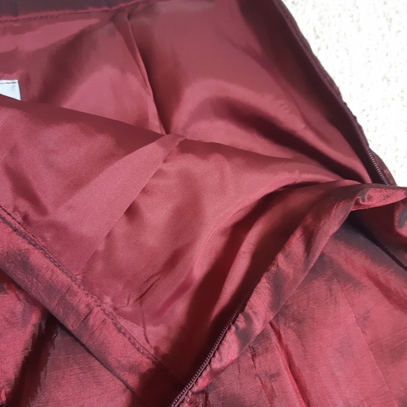 ML burgundy skirt - Picture 5 of 7